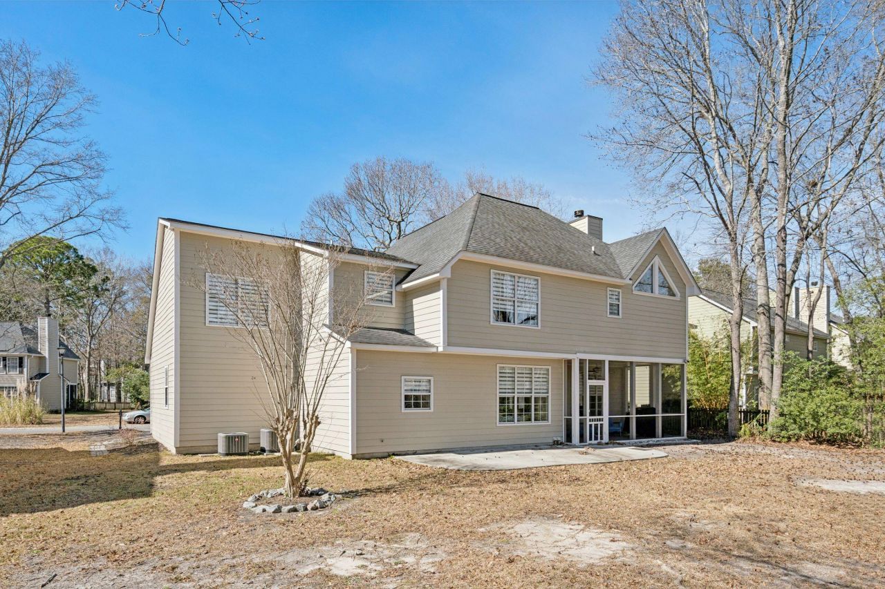 2730 Seastrand Lane Photo 38