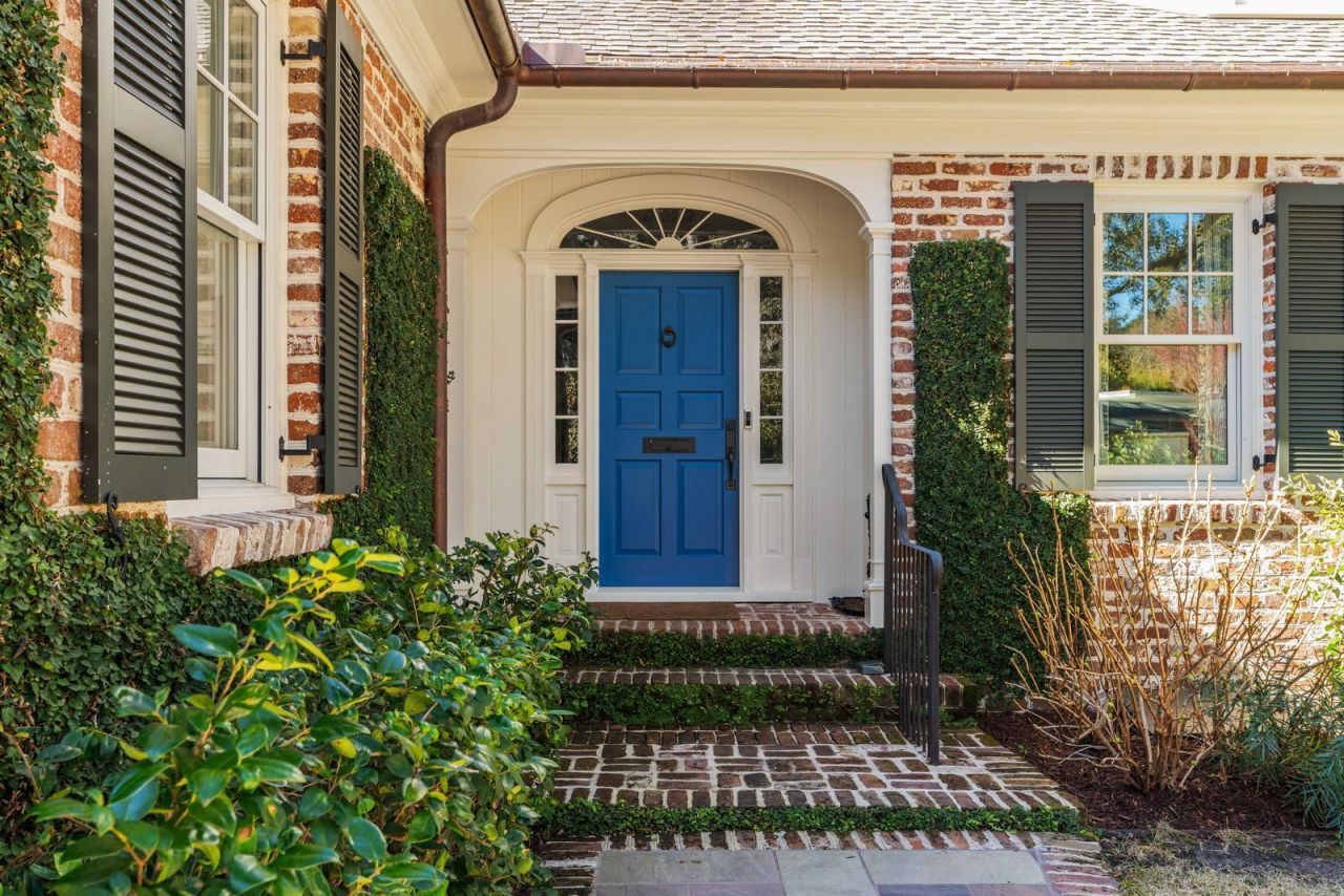 111 Riverland Drive Photo 17