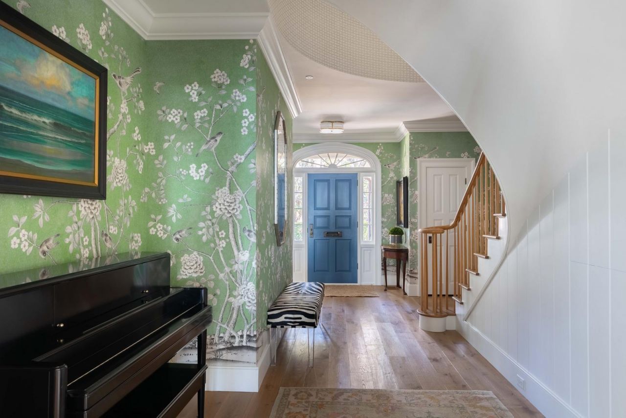 111 Riverland Drive Photo 18