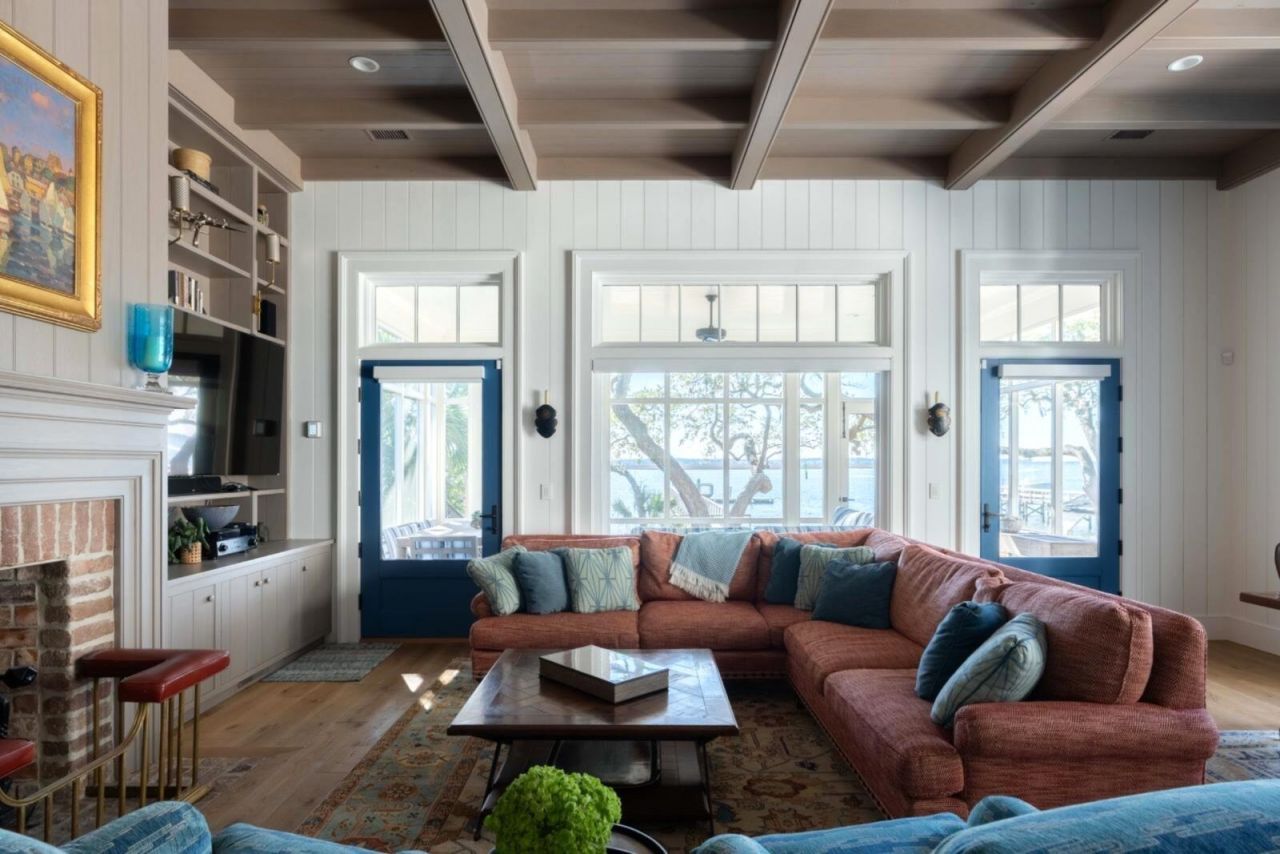 111 Riverland Drive Photo 32