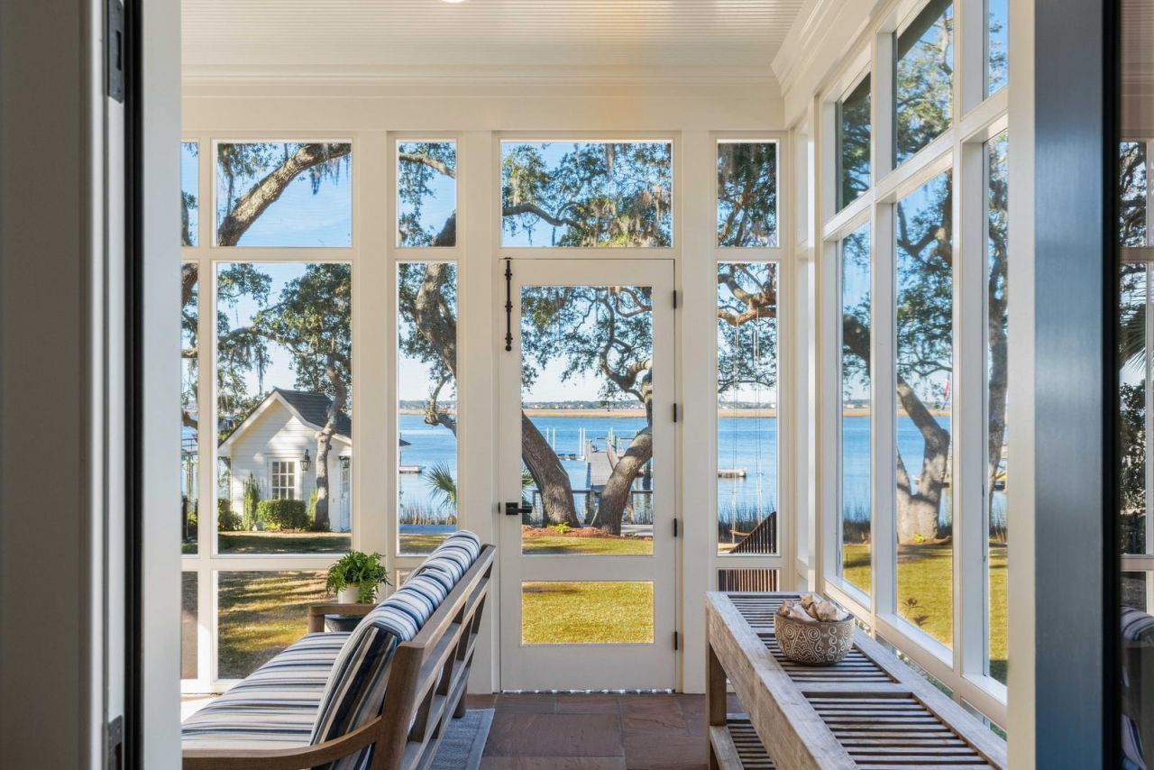 111 Riverland Drive Photo 36