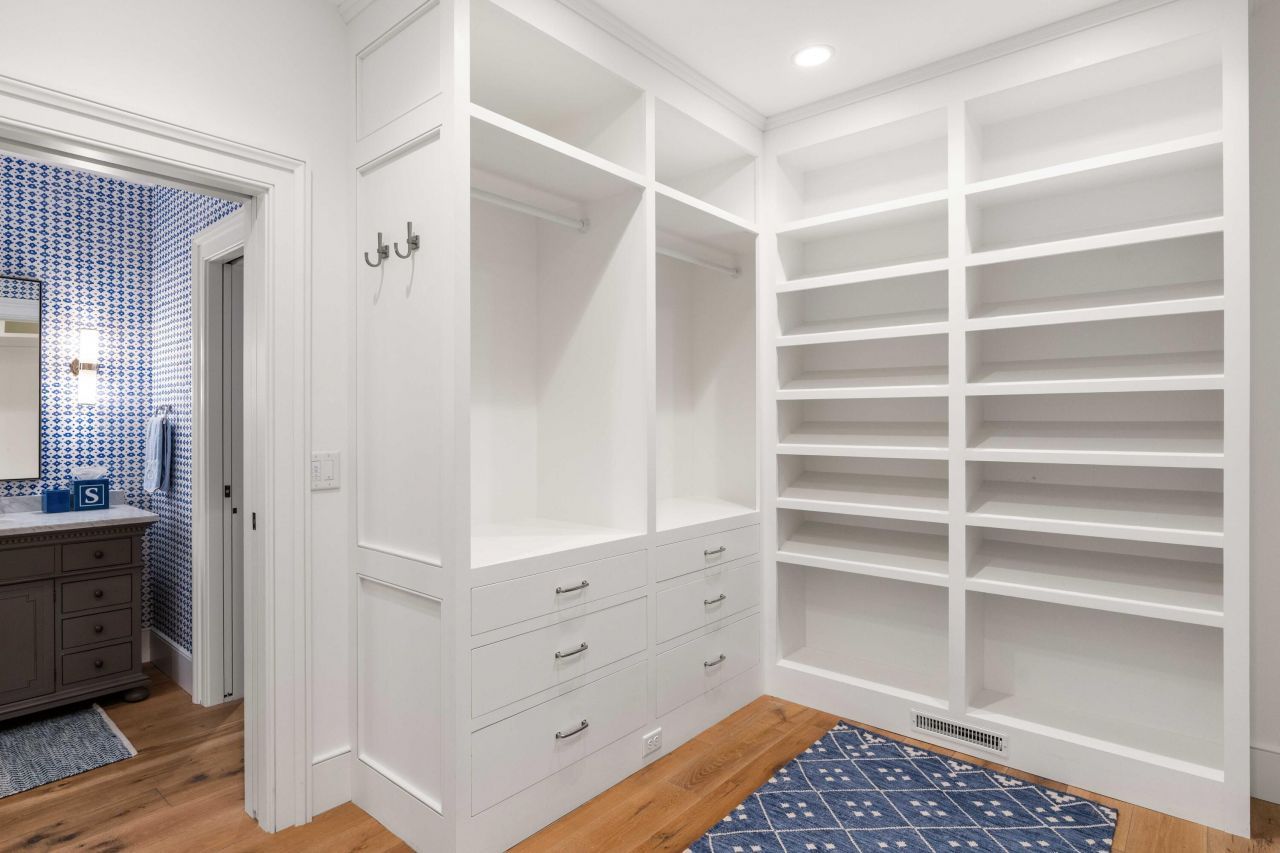 111 Riverland Drive Photo 44