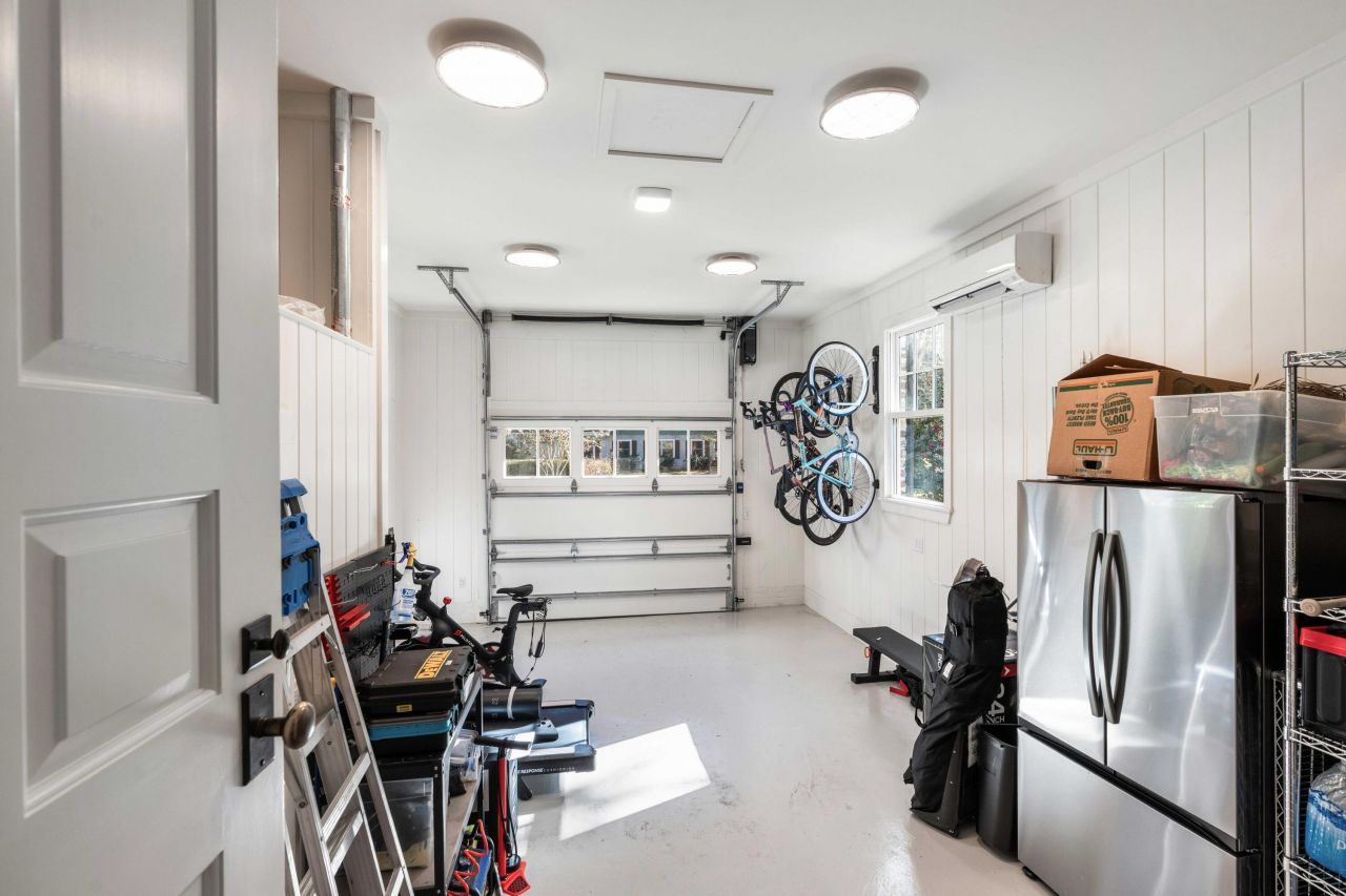 111 Riverland Drive Photo 68