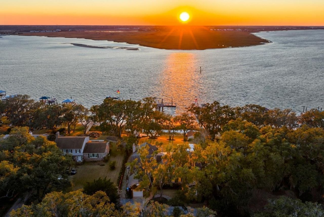 111 Riverland Drive Photo 94