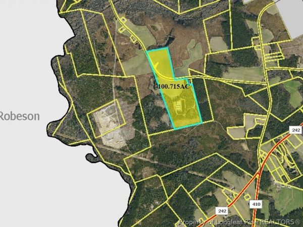 4754 Berry Lewis Road, Bladenboro, NC 28320