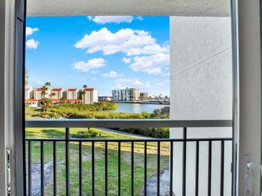 7867 SAILBOAT KEY BOULEVARD S, Unit 204, SOUTH PASADENA, FL 33707