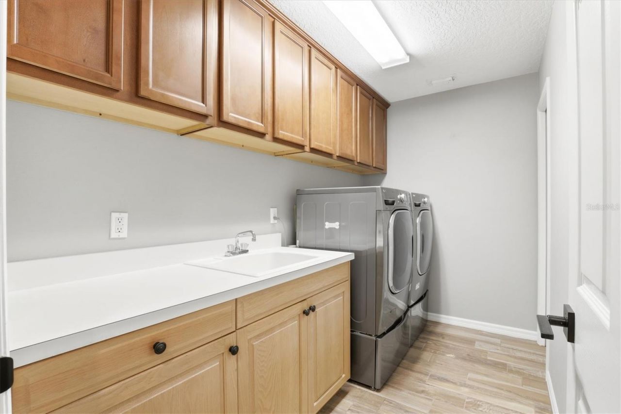 2111 Pinnacle Circle N, Palm Harbor, FL 34684 Photo