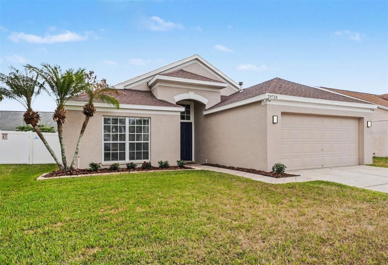 29724 Bright Ray Place, Wesley Chapel, FL 33543 Main Photo