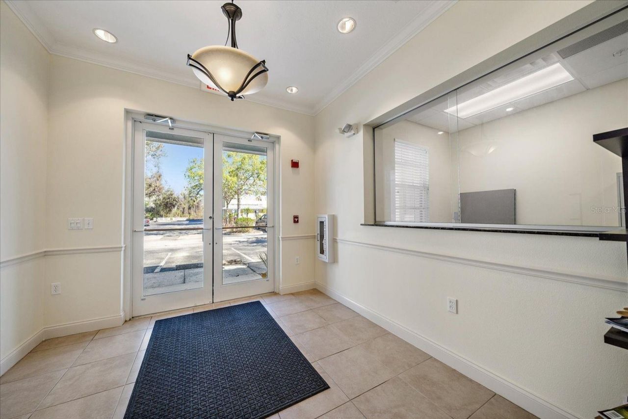 5605 Marquesas Circle, Unit 12C, Sarasota, FL 34233 Photo
