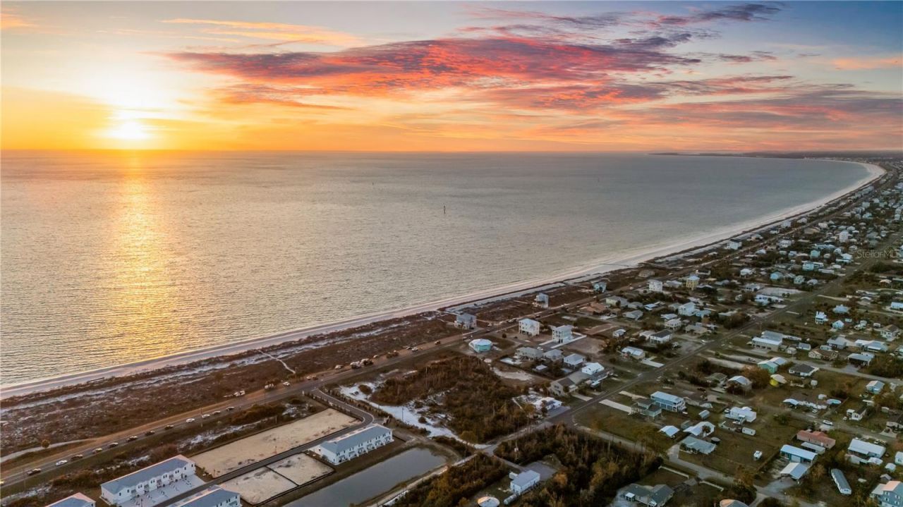 1817 Highway 98, Mexico Beach, FL 32456 Photo