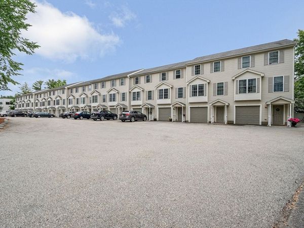 42 Rogers St, Unit 42, Tewksbury, MA 01876