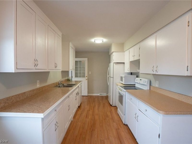 970 S Chillicothe Road, Aurora, OH 44202 Photo 11