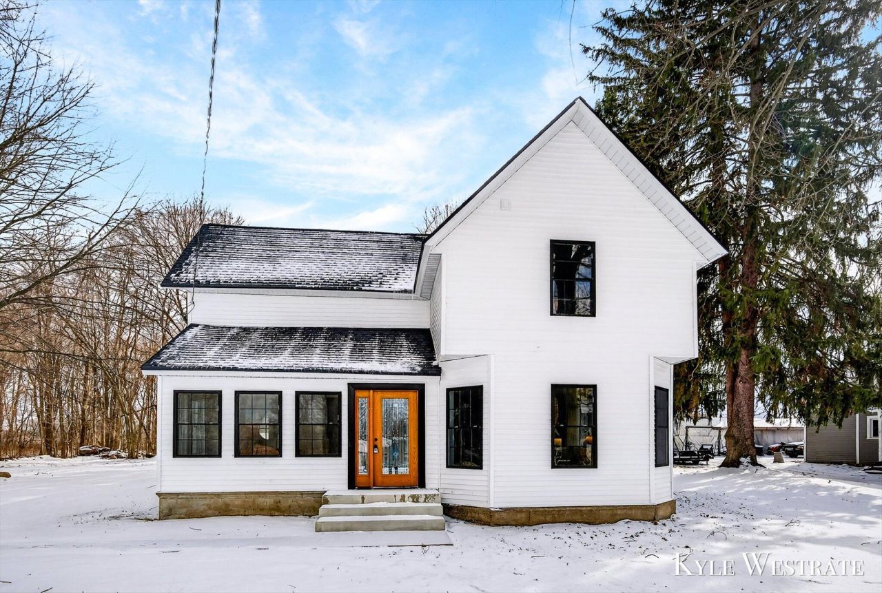 10227 S Norris Road, Delton, MI 49046 Main Photo