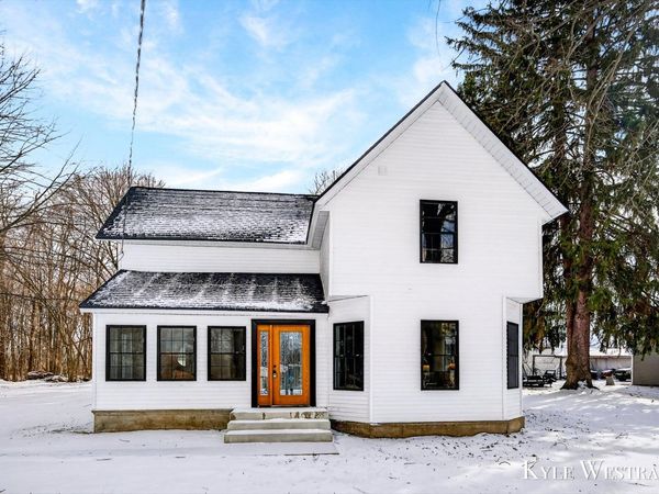 10227 S Norris Road, Delton, MI 49046