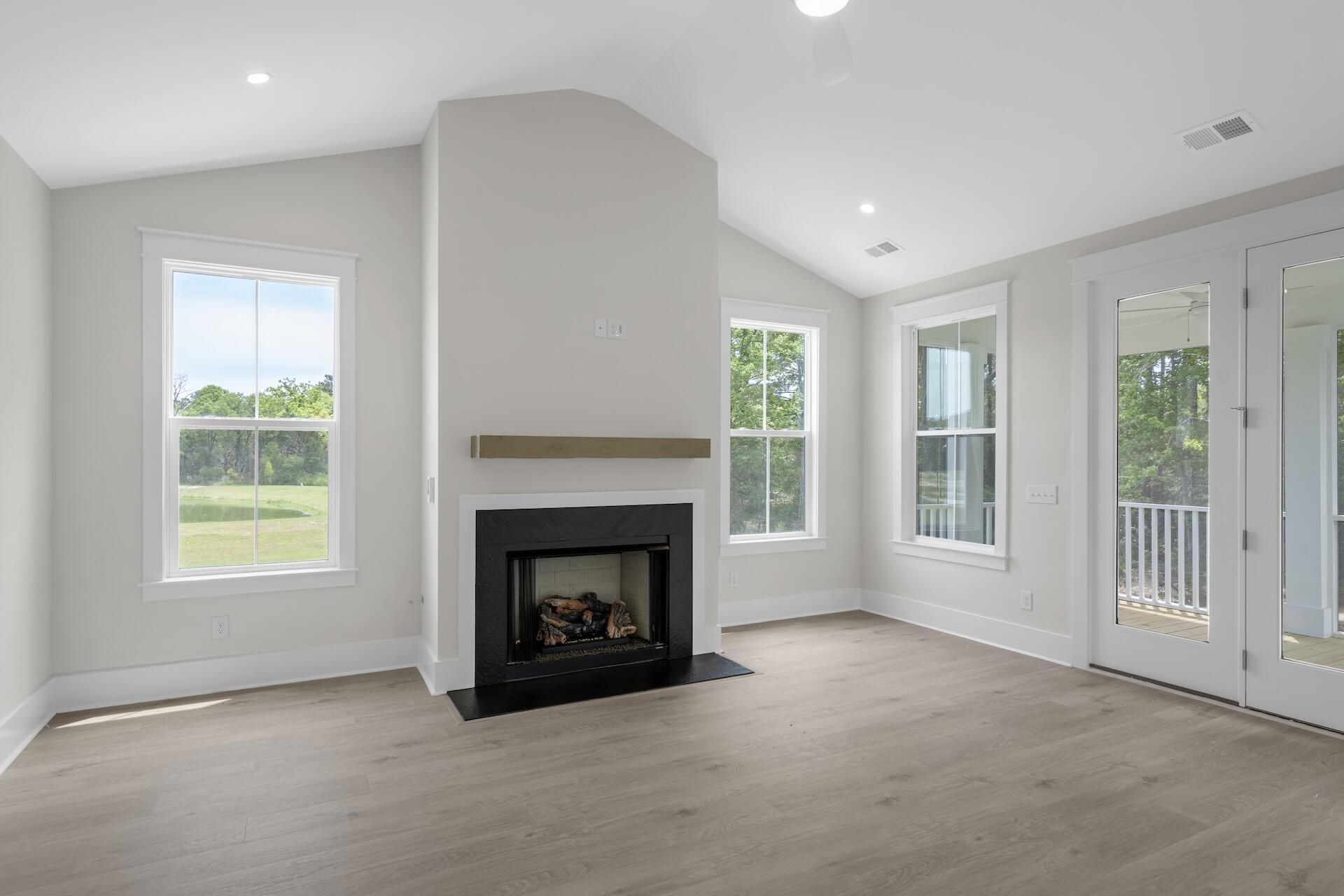 5099 Hut Creek Road Photo 15