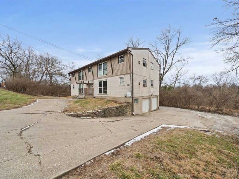 2465 E Galbraith Road, Cincinnati, OH 45237 Photo 2