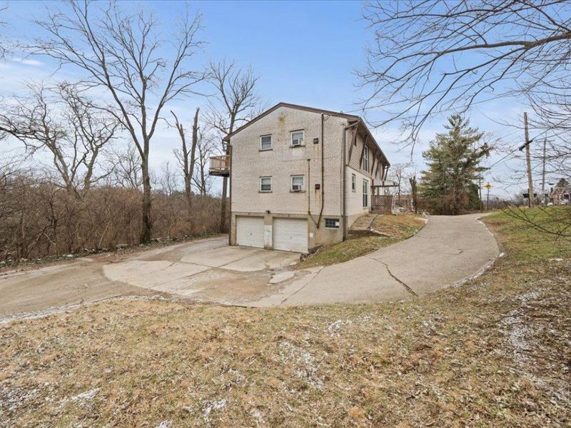 2465 E Galbraith Road, Cincinnati, OH 45237 Photo 3