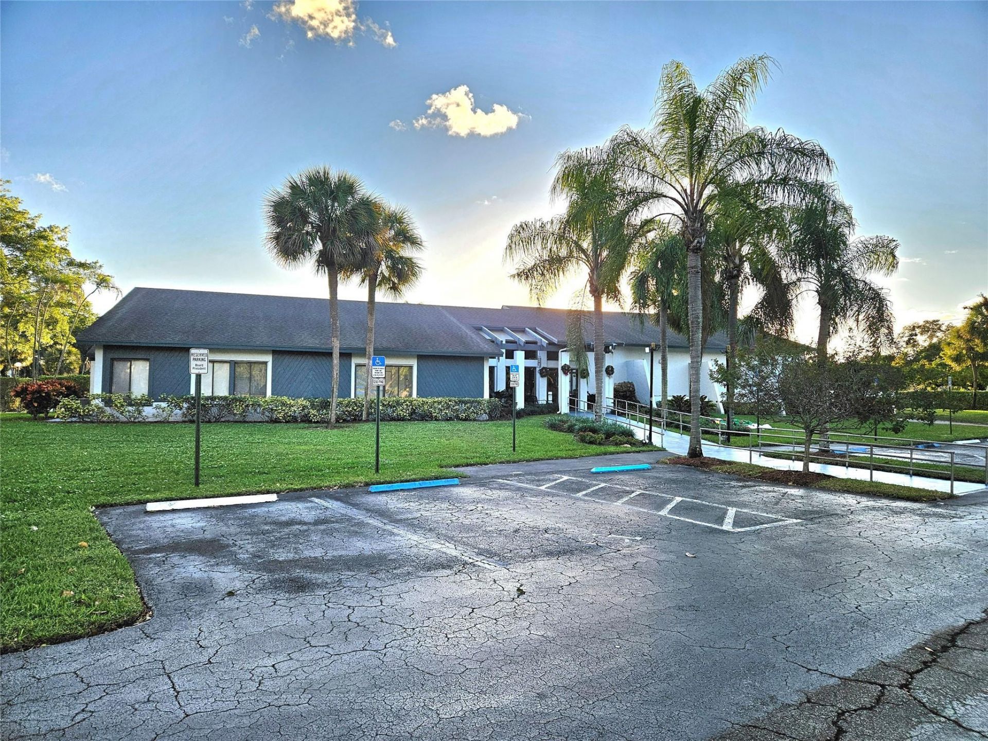 1460 NW 80th Avenue, Unit 101, Margate, FL 33063 Photo