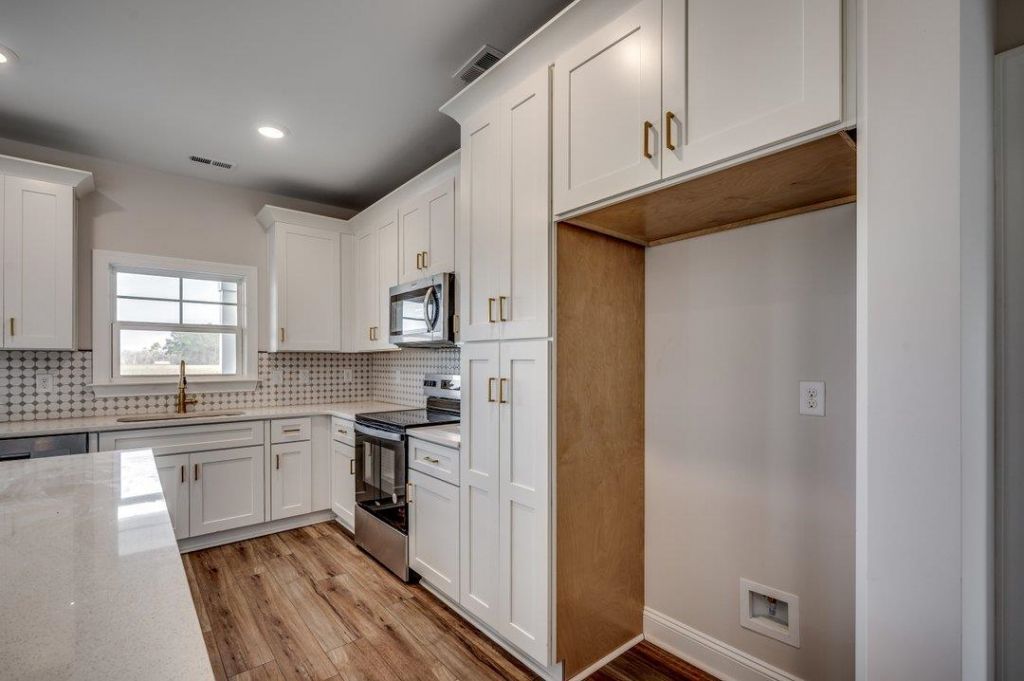 415 St. John Rd.  Photo 10