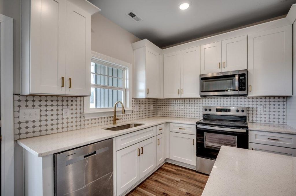 415 St. John Rd.  Photo 9