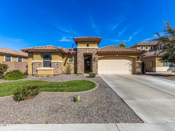 590 E RAVEN Court, Gilbert, AZ 85297