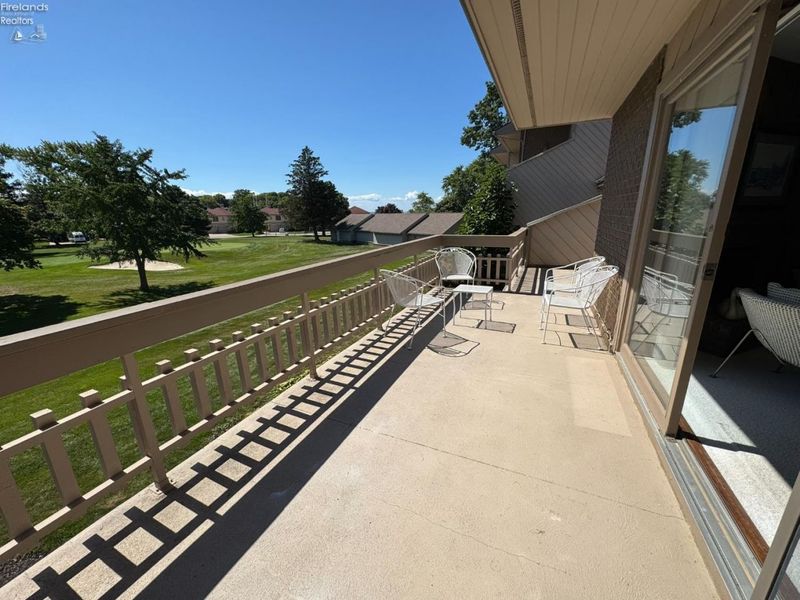 3305 N Stonehouse Drive, Unit 7, Port Clinton, OH 43452 Photo 23