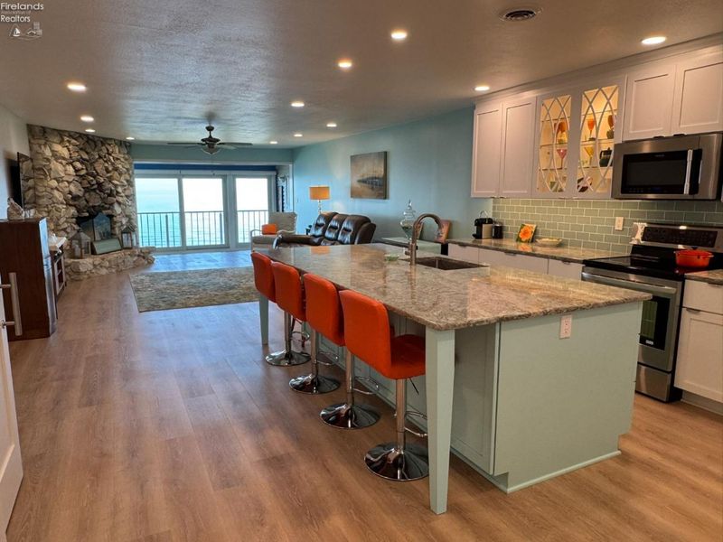 2212 N Carriage Lane, Unit 7, Port Clinton, OH 43452 Photo 3