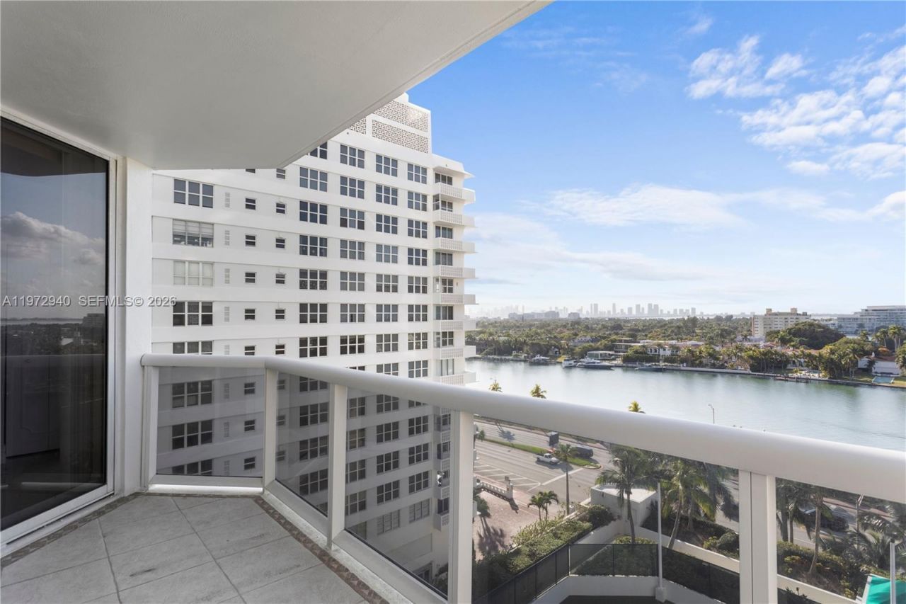 4775 Collins Ave, Unit 1006, Miami Beach, FL 33140 Photo