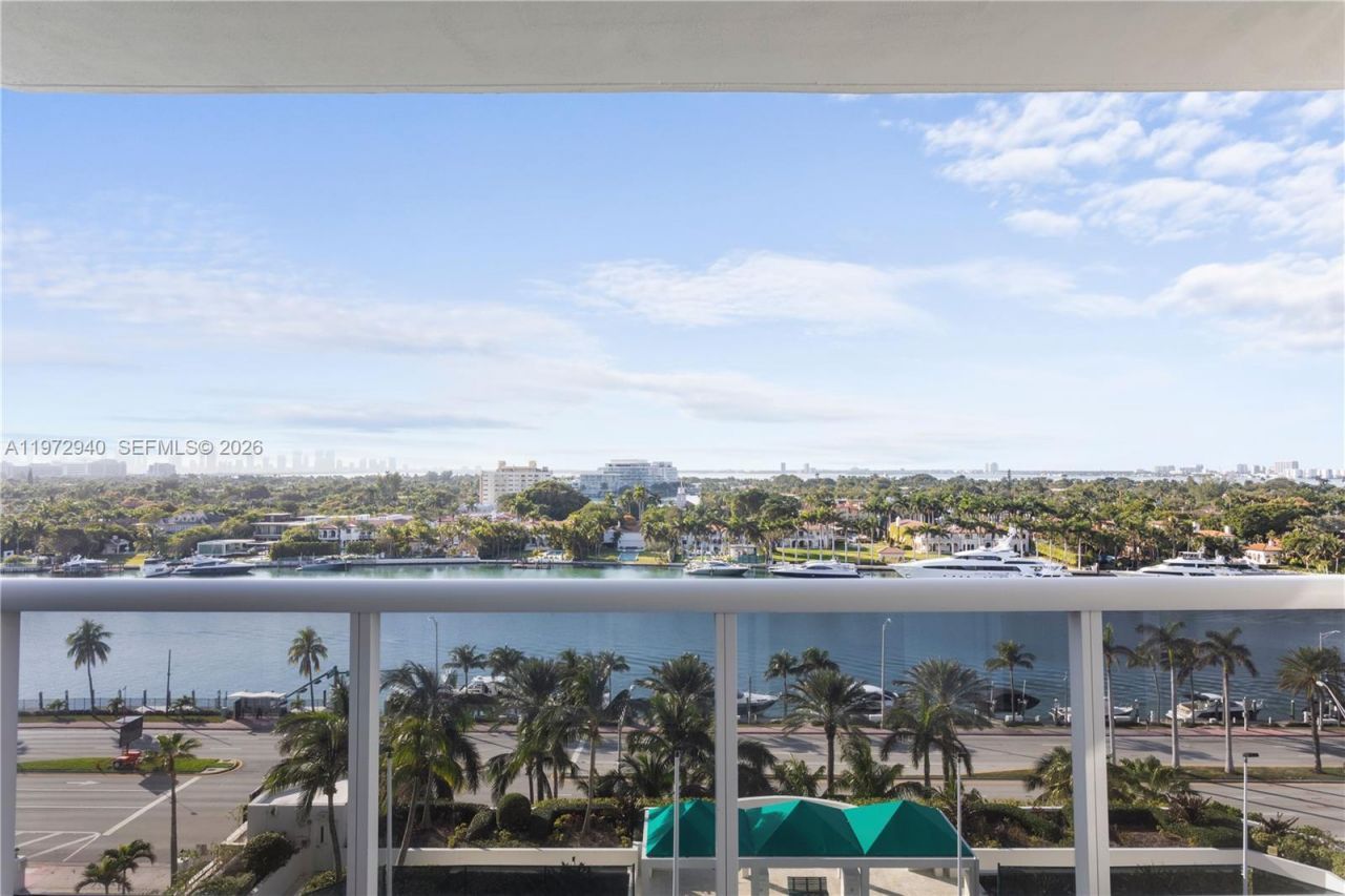 4775 Collins Ave, Unit 1006, Miami Beach, FL 33140 Photo