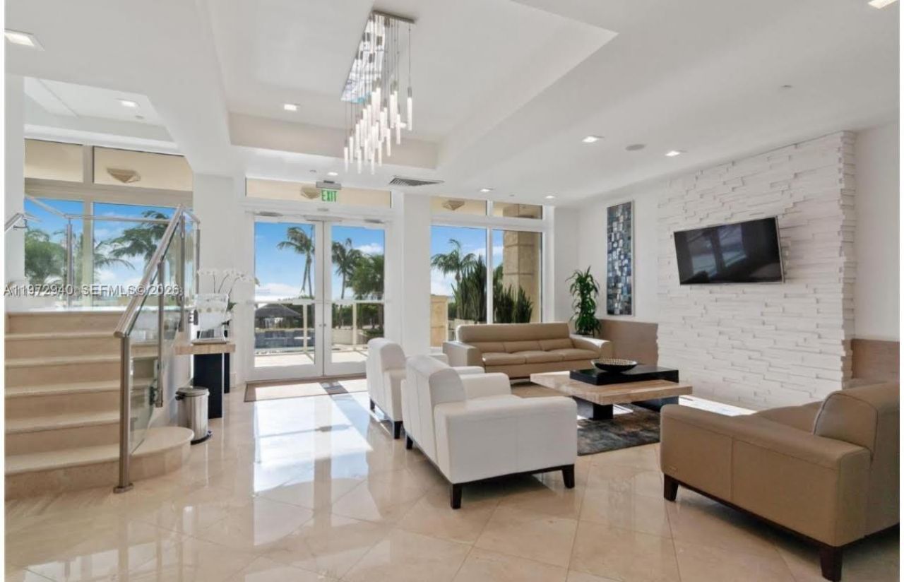 4775 Collins Ave, Unit 1006, Miami Beach, FL 33140 Photo