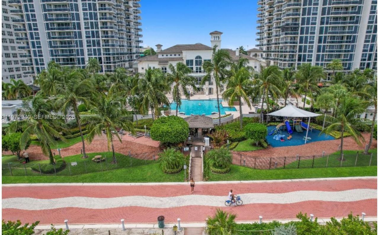 4775 Collins Ave, Unit 1006, Miami Beach, FL 33140 Photo