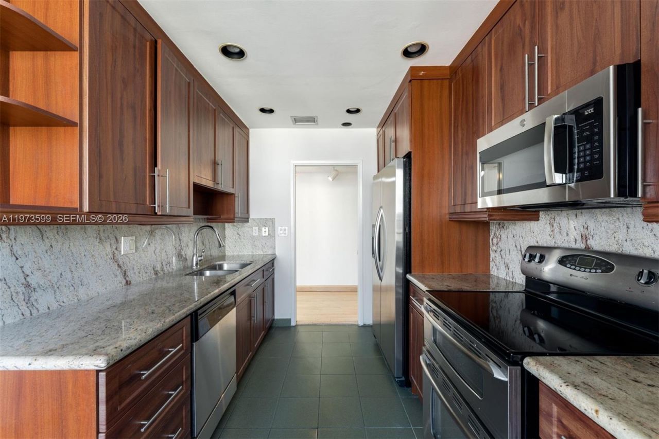 151 Crandon Blvd, Unit 600, Key Biscayne, FL 33149 Photo