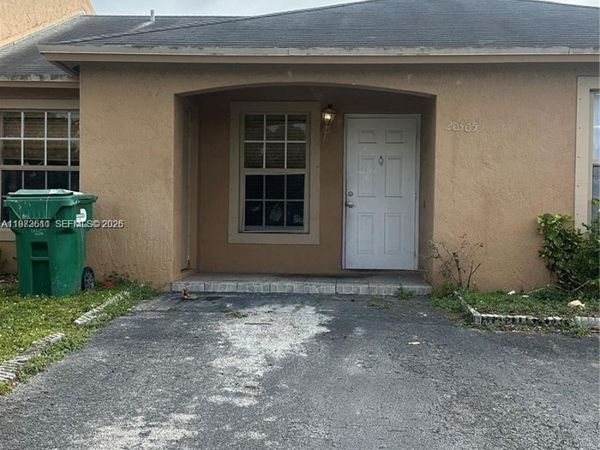 20305 NW 27th Ct , Miami Gardens, FL 33056