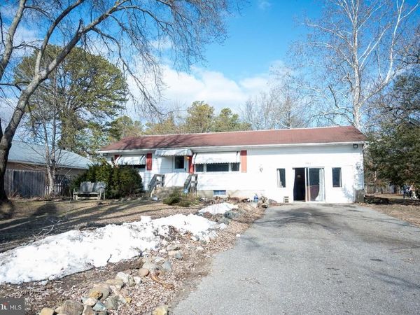 387 LAKEHURST ROAD, BROWNS MILLS, NJ 08015