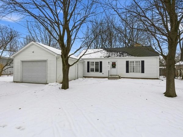 182 N CLINTON AVENUE, Clintonville, WI 54929