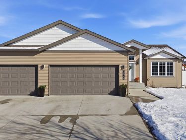 3037 Claire Drive E, West Fargo, ND 58078