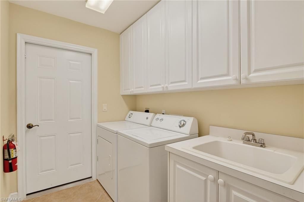 5581 Berkshire Dr, Unit 101, Fort Myers, FL 33912 Photo