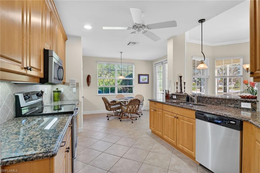 5581 Berkshire Dr, Unit 101, Fort Myers, FL 33912 Photo