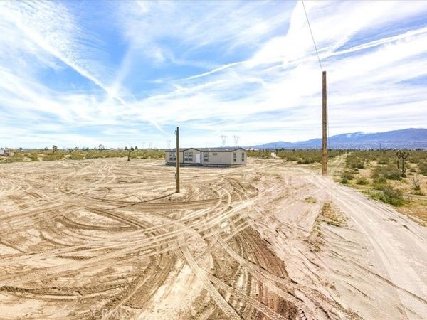 1139 Bonanza Road, Phelan, CA 92372