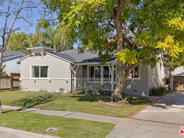 11855 Tiara Street, Valley Village, CA 91607