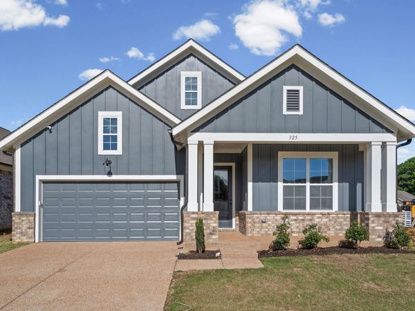 325 KEMROCK DR W, Cordova, TN 38018
