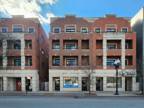 2249 W Irving Park Road, Unit 4, Chicago, IL 60618