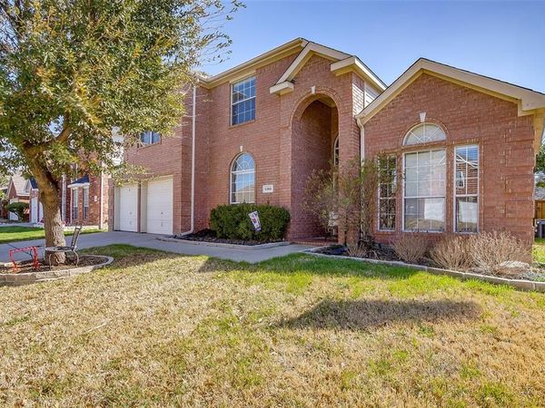 5366 Desert Falls Drive, Fort Worth, TX 76137