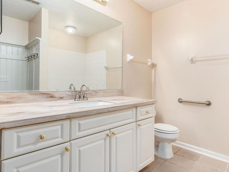 2103 Valentina Lane , Newark, OH 43055 Photo 18