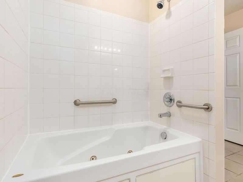 2103 Valentina Lane , Newark, OH 43055 Photo 19