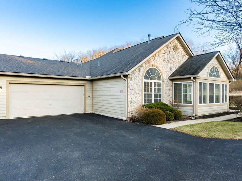 2103 Valentina Lane , Newark, OH 43055 Photo 2