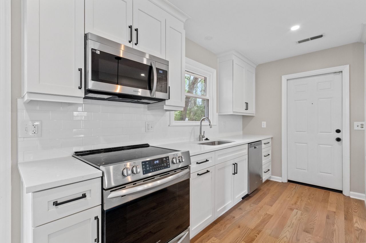 1072 Kentwood Circle Photo 14