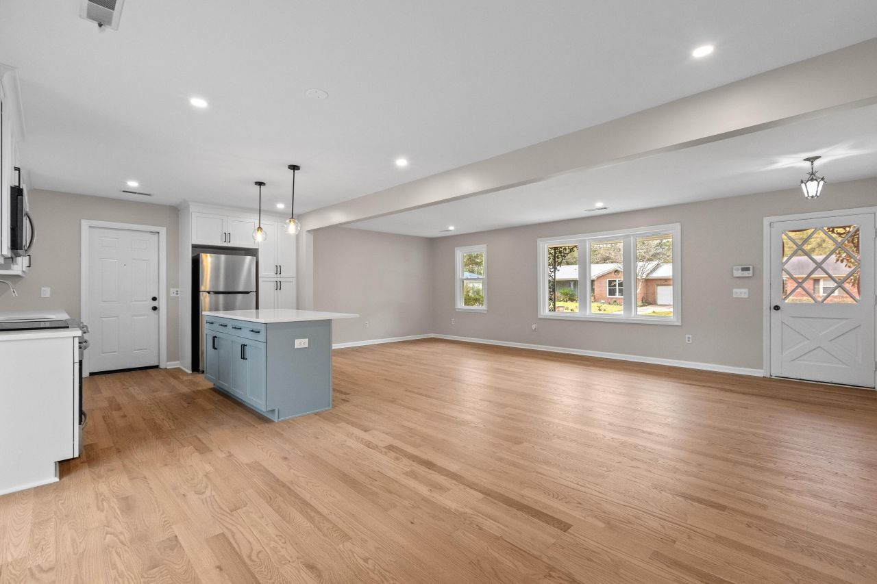 1072 Kentwood Circle Photo 18