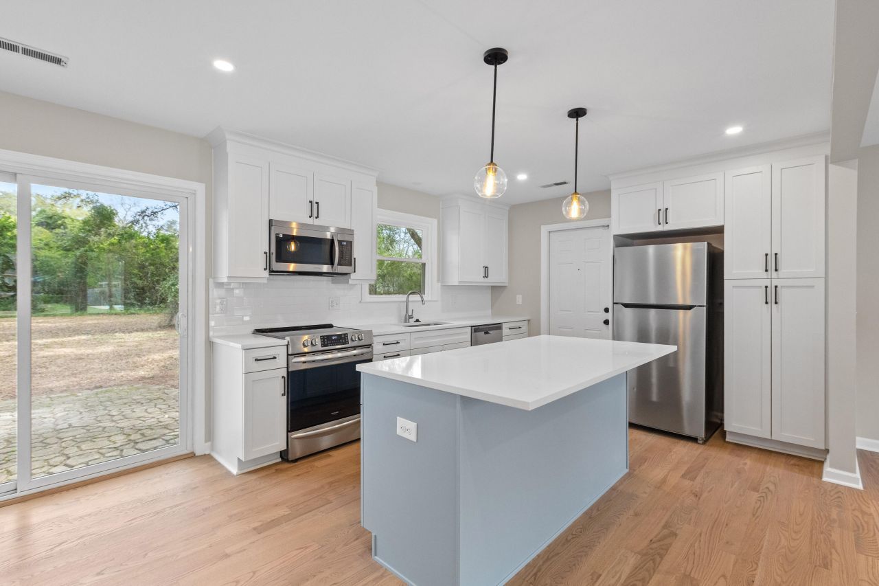 1072 Kentwood Circle Photo 6