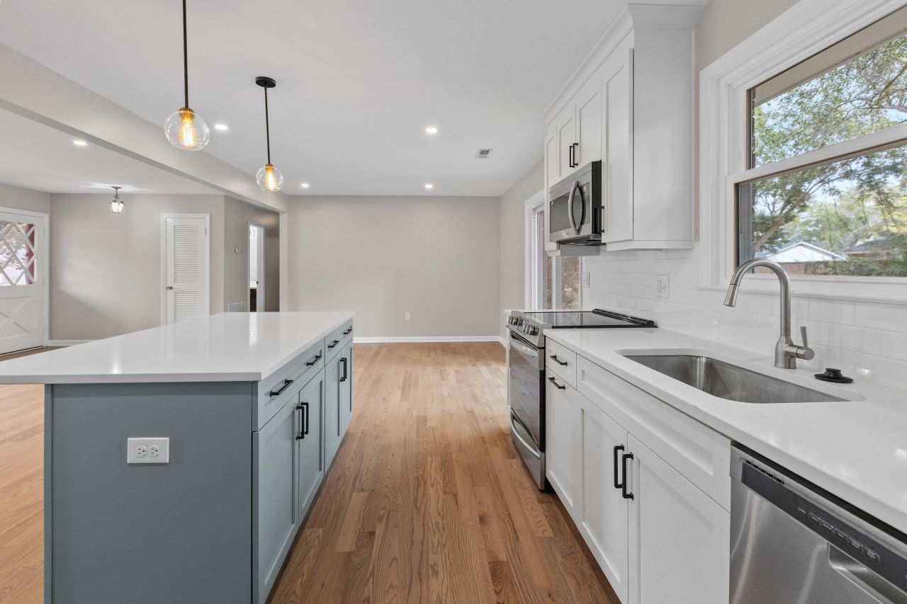 1072 Kentwood Circle Photo 7